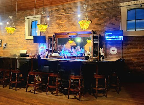 missouri/great-plains/restaurant/dev-s-steakhouse-piano-bar-lounge