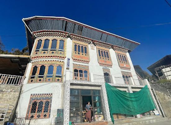 bhutan/central-bhutan/restaurant/kuengaling-hotel