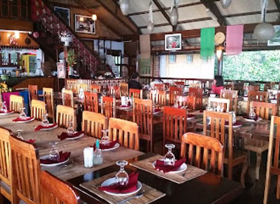philippines/puerto-princesa/restaurant/badjao-seafront-restaurant