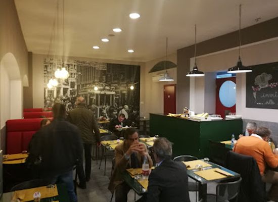 italy/naples/chiaia/restaurant/cibi-cotti