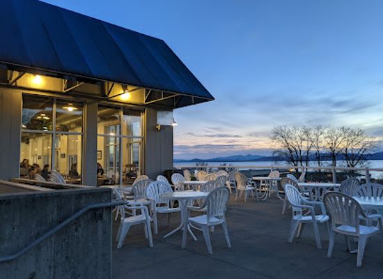 vermont/lake-champlain-islands/restaurant/burlington-bay-market-cafe