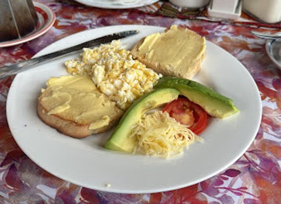 rwanda/karisimbi-volcano/restaurant/la-locanda