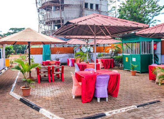uganda/jinja/restaurant/house-of-snacks-jinja