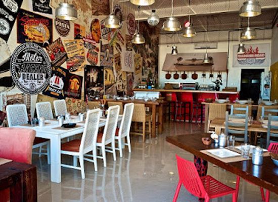 united-arab-emirates/ras-al-khaimah/restaurant/thunder-road-italian-restaurant-al-riffah
