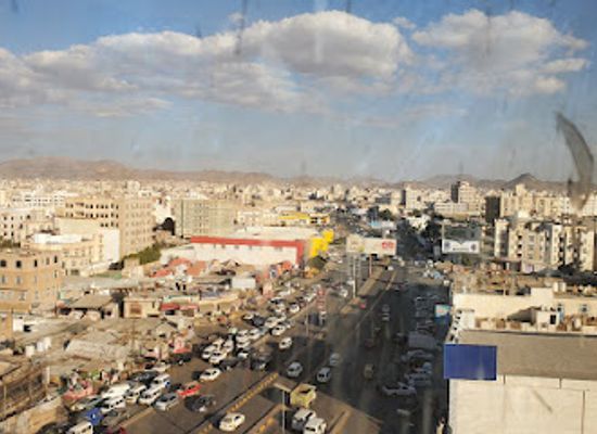 yemen/al-hajjarah-village/restaurant/hadramout-restaurants