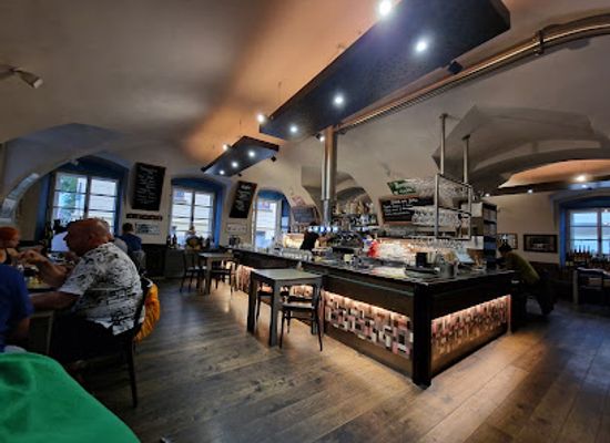 czechia/south-bohemia/restaurant/plzenka-u-zelene-ratolesti
