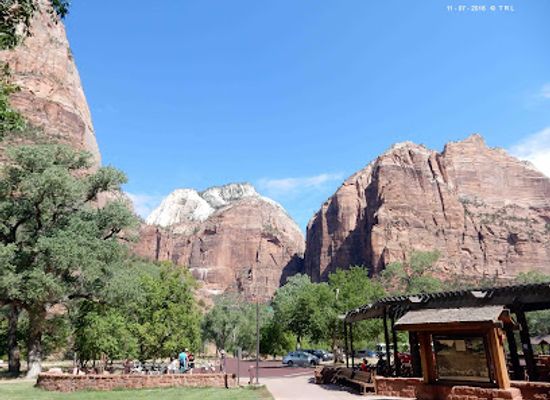 utah/zion-national-park/restaurant/castle-dome-cafe