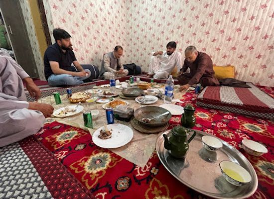 pakistan/skardu/restaurant/shinwari-namak-mandi
