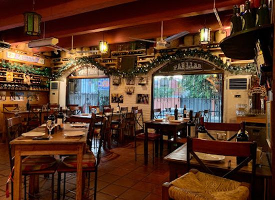 paraguay/lower-chaco/restaurant/taberna-la-malquerida
