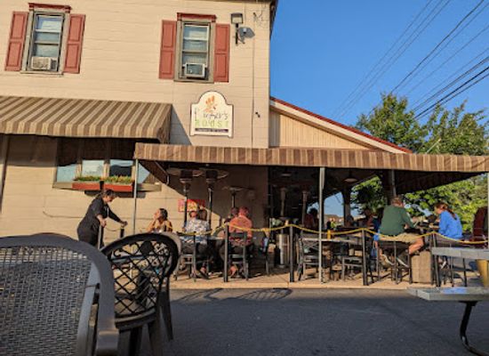 pennsylvania/lehigh-valley/restaurant/ringers-roost
