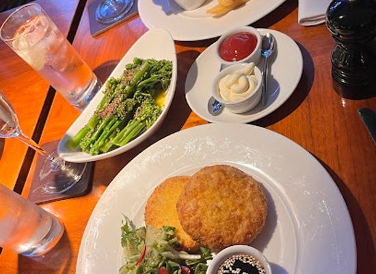 jersey/saint-lawrence/restaurant/bohemia-bar-restaurant
