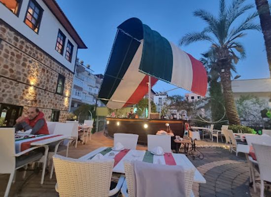 turkiye/alanya/restaurant/villa-napoli