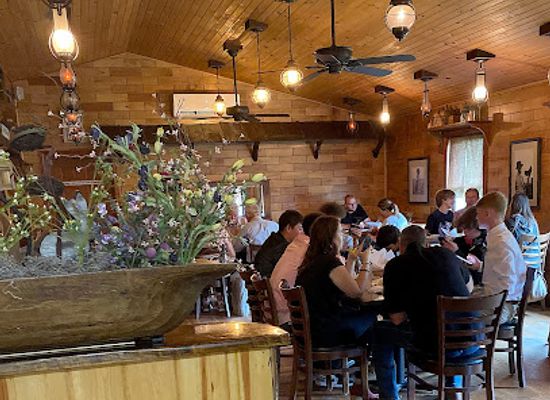 north-carolina/mountain-region/restaurant/mountain-holler-steak-seafood