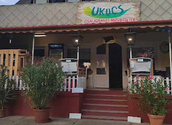 hungary/keszthely/restaurant/ukucs-csaladbarat-kozossegi-ter-mentes-terasz-mentes-konyha