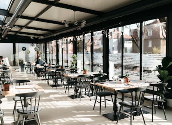 croatia/zagreb/maksimir-park/restaurant/restoran-tajer
