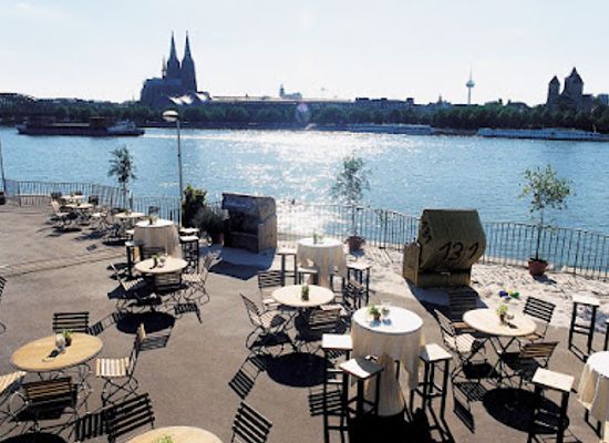 germany/lower-rhine/restaurant/rheinterrassen-koln
