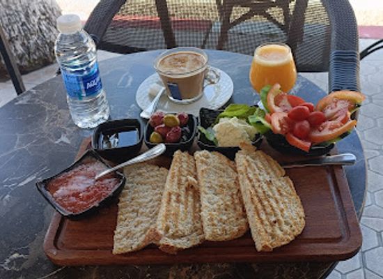 morocco/asilah/restaurant/cafe-buongiorno-fast-food