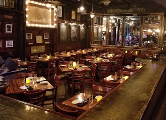 tennessee/nashville/restaurant/skull-s-rainbow-room