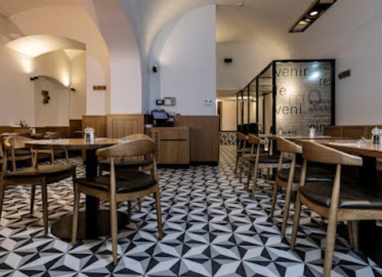 czechia/bohemia/restaurant/restaurace-tiskarna-jindrisska