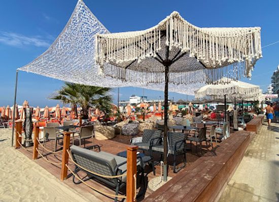 albania/durres/restaurant/f-l-u-c-t-u-s-resto-lounge-coffe
