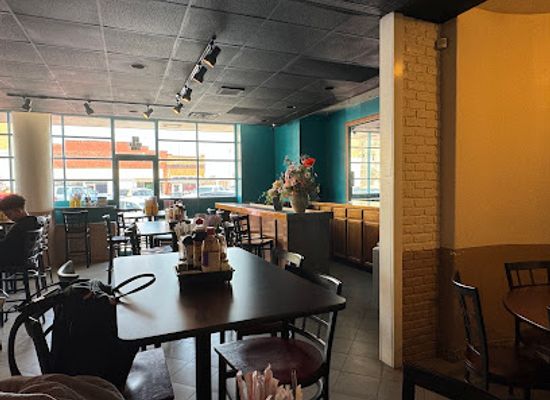 kansas/hutchinson/restaurant/bhappy-pho-and-boba