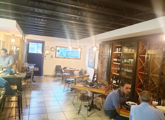 puerto-rico/ponce-region/restaurant/mesa-cocina-vinateria