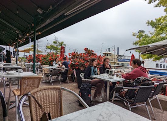 canada/toronto/harbourfront/restaurant/pie-bar