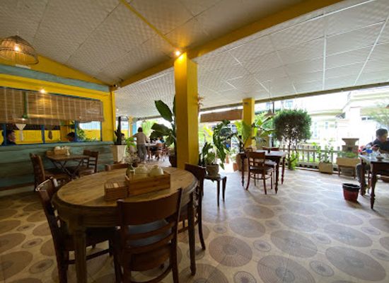 vietnam/dalat/restaurant/quan-com-linh-da-lat