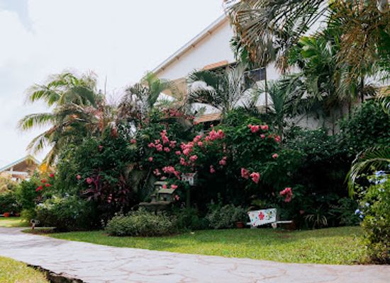saint-vincent-and-the-grenadines/saint-george/restaurant/beachcombers-hotel