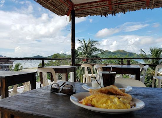 philippines/coron/restaurant/levine-s-eatery
