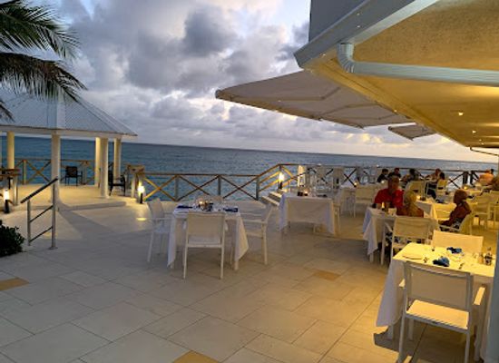 sint-maarten/maho/restaurant/the-point