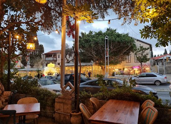 israel/haifa/german-colony/restaurant/fattoush