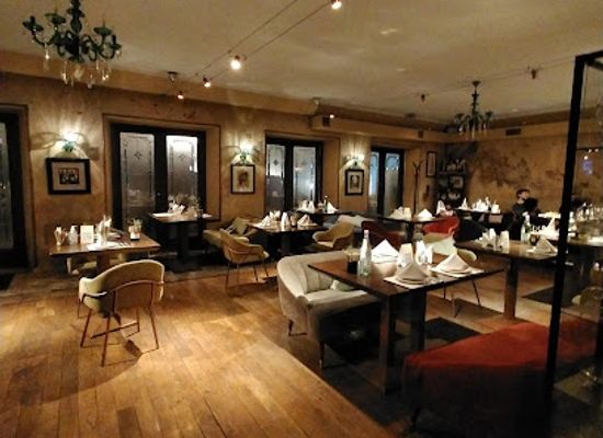 mongolia/dornod-steppe/restaurant/veranda