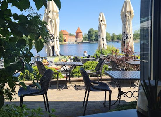 lithuania/trakai-island-castle/restaurant/bona-pizzeria