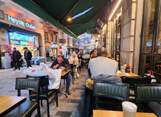 turkiye/istanbul/taksim/restaurant/esmer-cafe