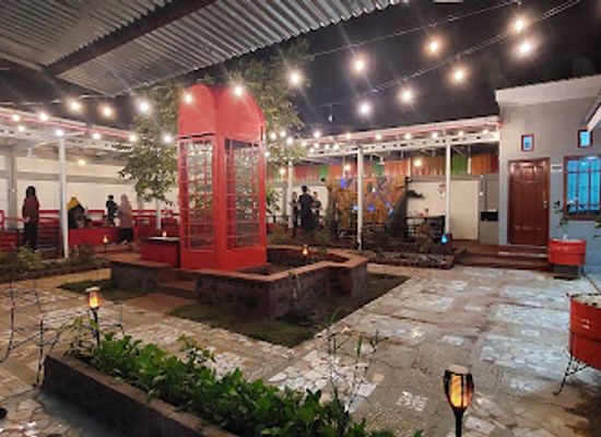 indonesia/west-sulawesi/restaurant/revive-resto-cafe