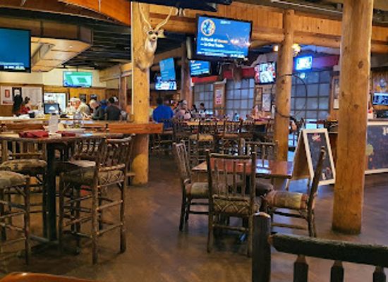 kansas/wellington-mcpherson-lowlands/restaurant/twin-peaks