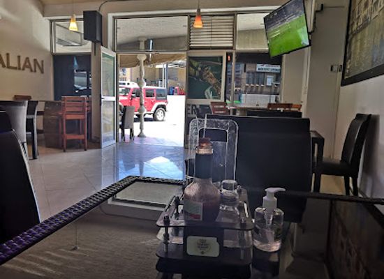 namibia/windhoek/restaurant/little-italian