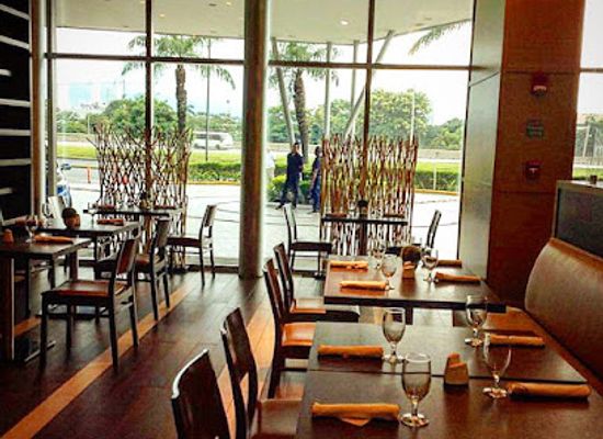 panama/panama-canal-zone/restaurant/restaurante-canal-bistro