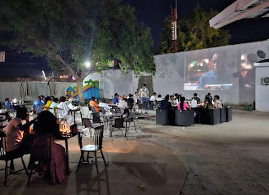 chad/n-djamena-region/restaurant/zenzibar