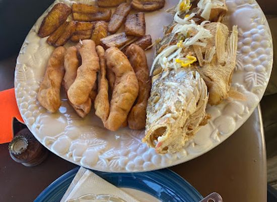 jamaica/hellshire-hills/restaurant/blacka-and-denise-restaurant-and-bar