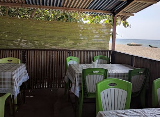 timor-leste/liquica/restaurant/marlolo-beach-restaurant