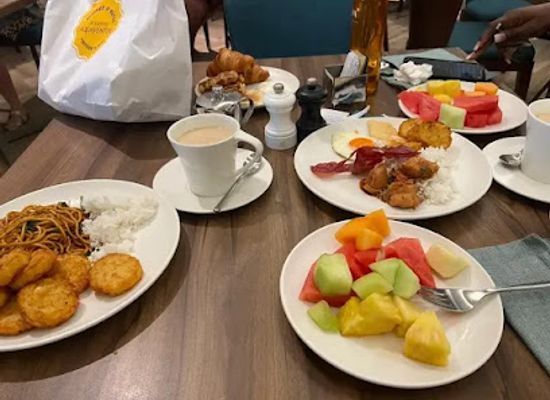 nigeria/middle-belt/restaurant/kings-and-queens-dine