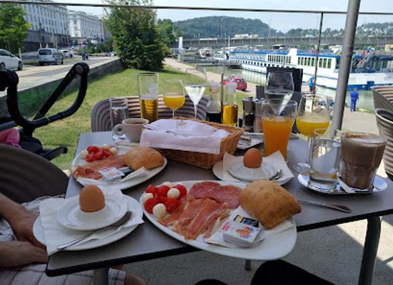 austria/linz/restaurant/lentos-restaurant