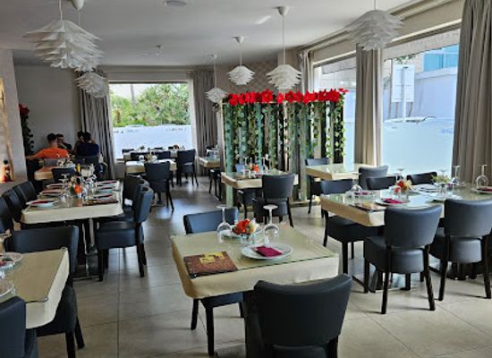 gibraltar/gibraltar-nature-reserve/restaurant/curry-and-sushi