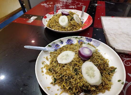 india/agartala/restaurant/delicious-fast-food-tiffin-hub-restaurant