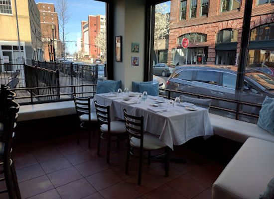 connecticut/bridgeport/restaurant/trattoria-a-vucchella-wood-oven-pizza