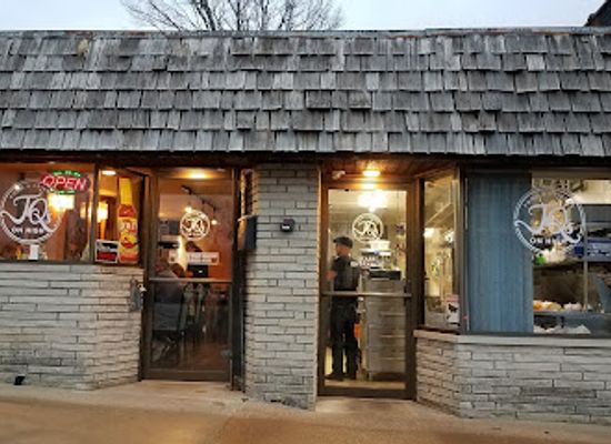 missouri/jefferson-city/restaurant/jq-s-on-high