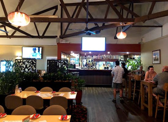 australia/northern-territory/restaurant/howard-springs-tavern