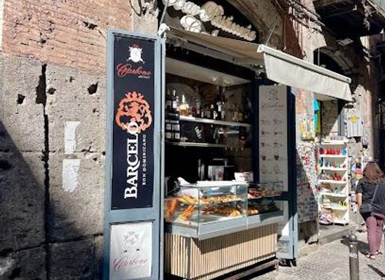 italy/naples/restaurant/carbone